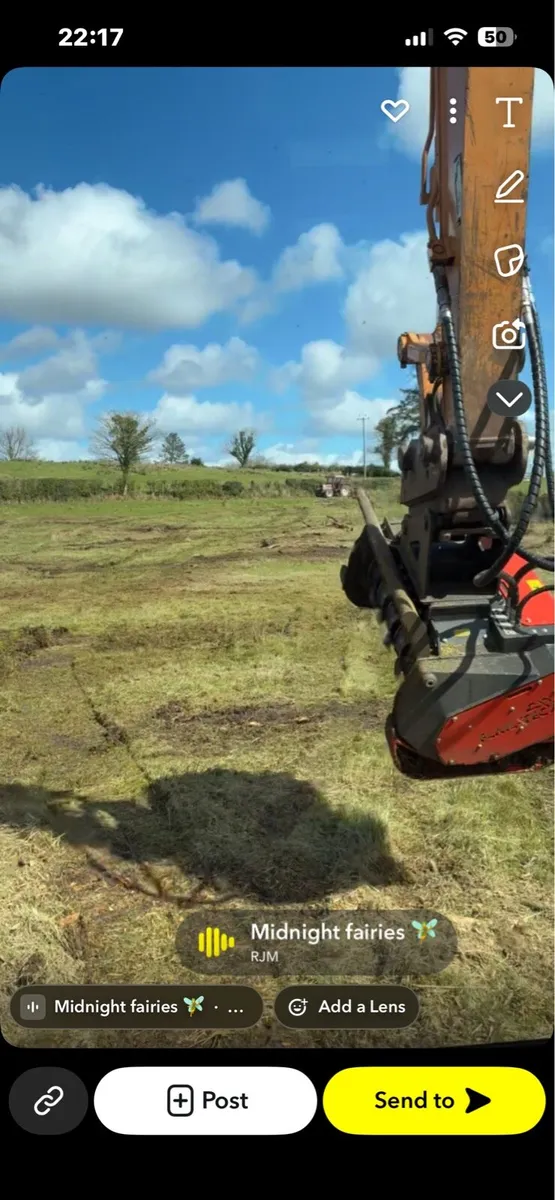 13T Excavator For Hire - Image 4