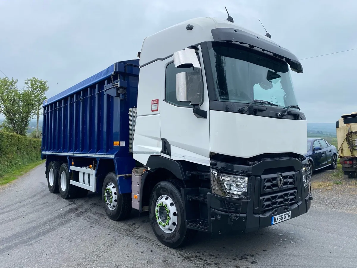 Renault C460 tipper - Image 2
