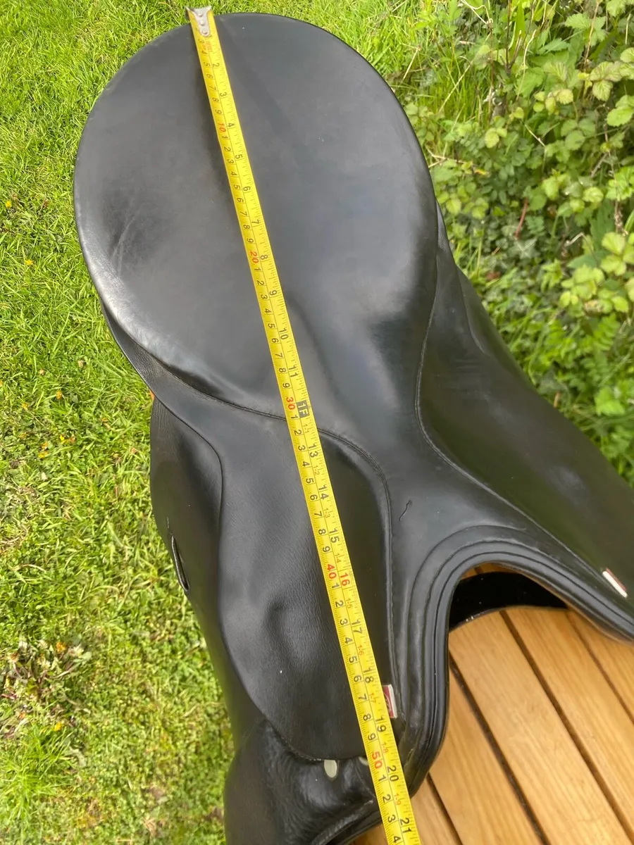 Rossnier 18-18.5 black Leather saddle - Image 1