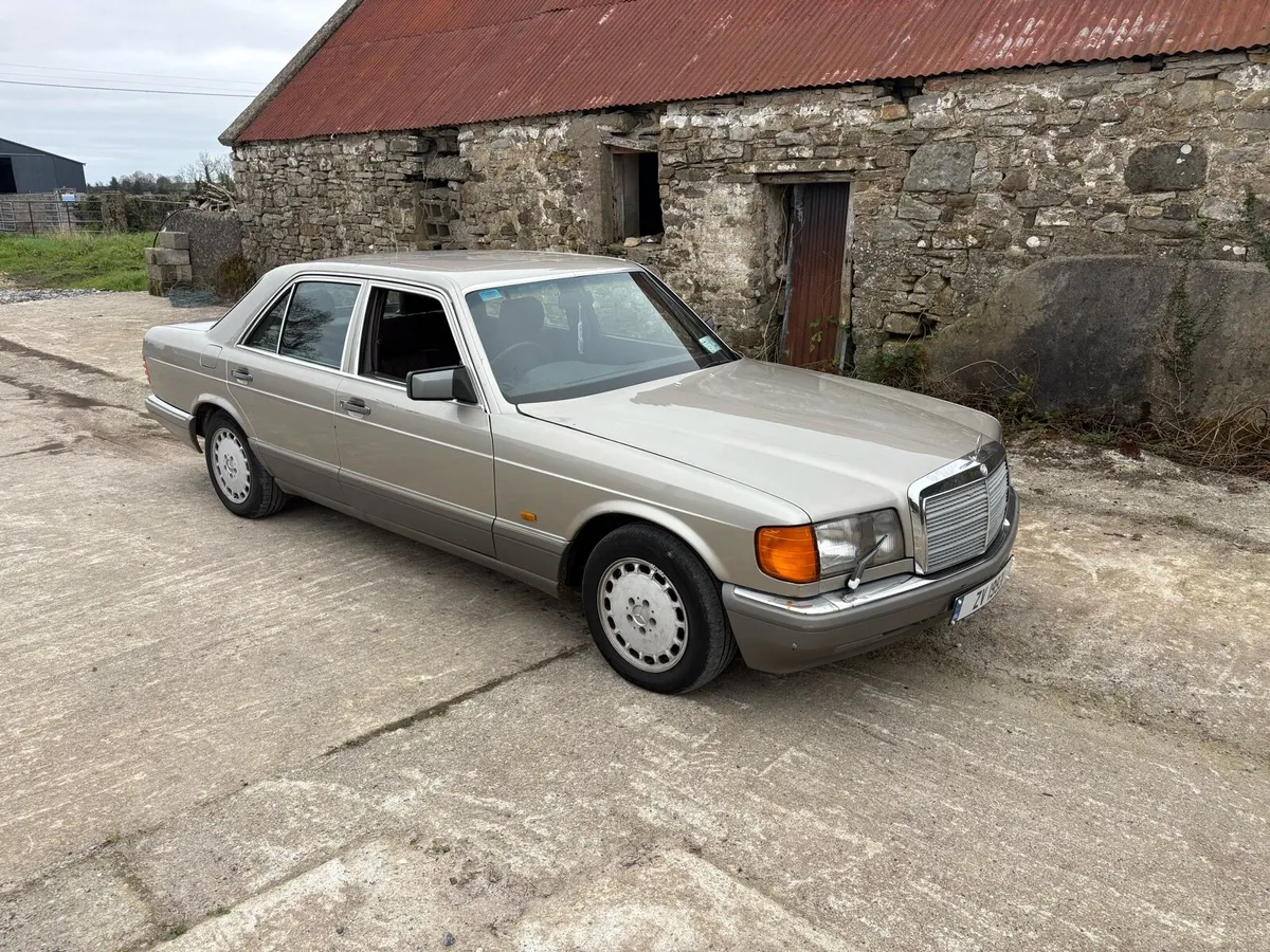 Mercedes 300SE - Image 2