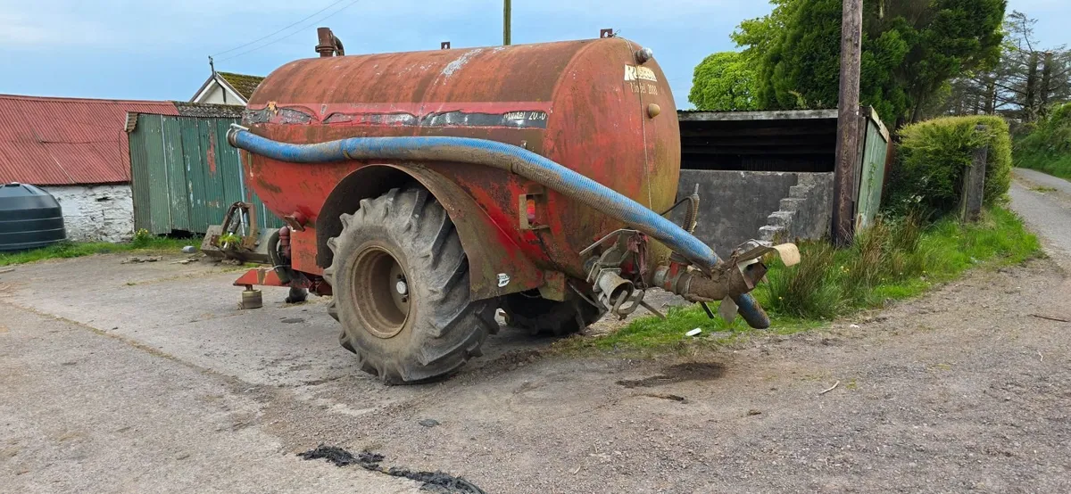 Ruscon 2000gallon Tanker - Image 1