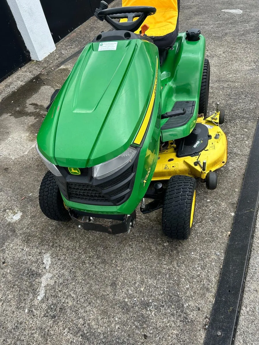 John Deere lawnmower - Image 2