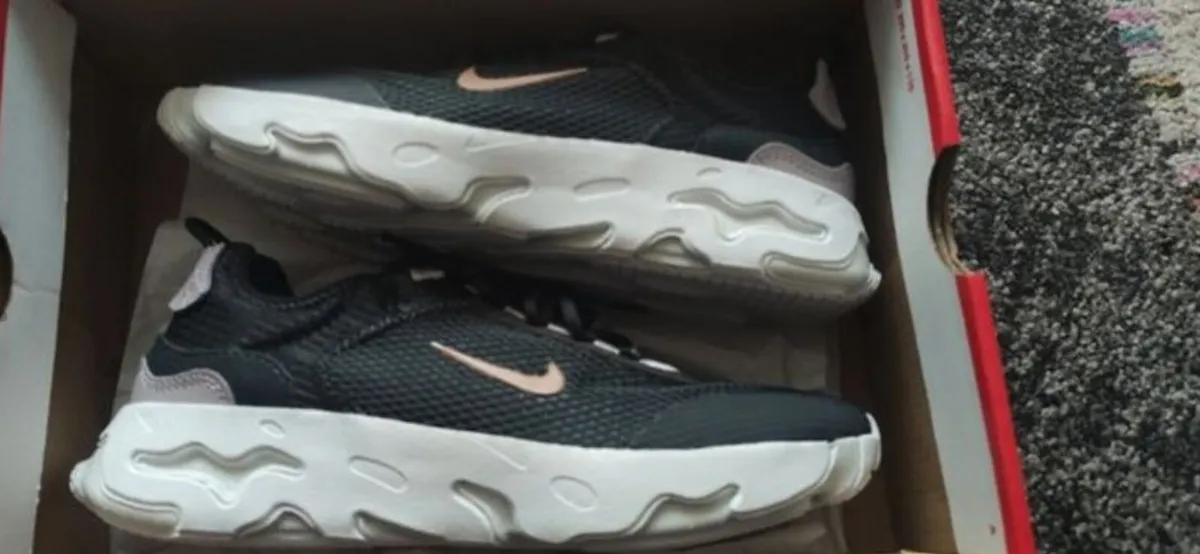 Brand New Nike Shoes UK 5.5 - Image 2