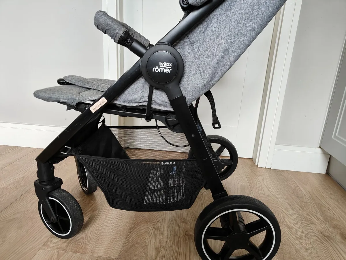 Britax Romer B-agile M stroller - Image 3