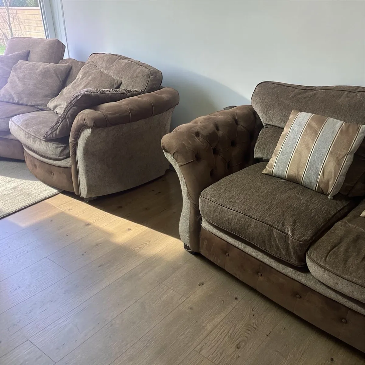 Brown 3+2 sofa set - Image 3