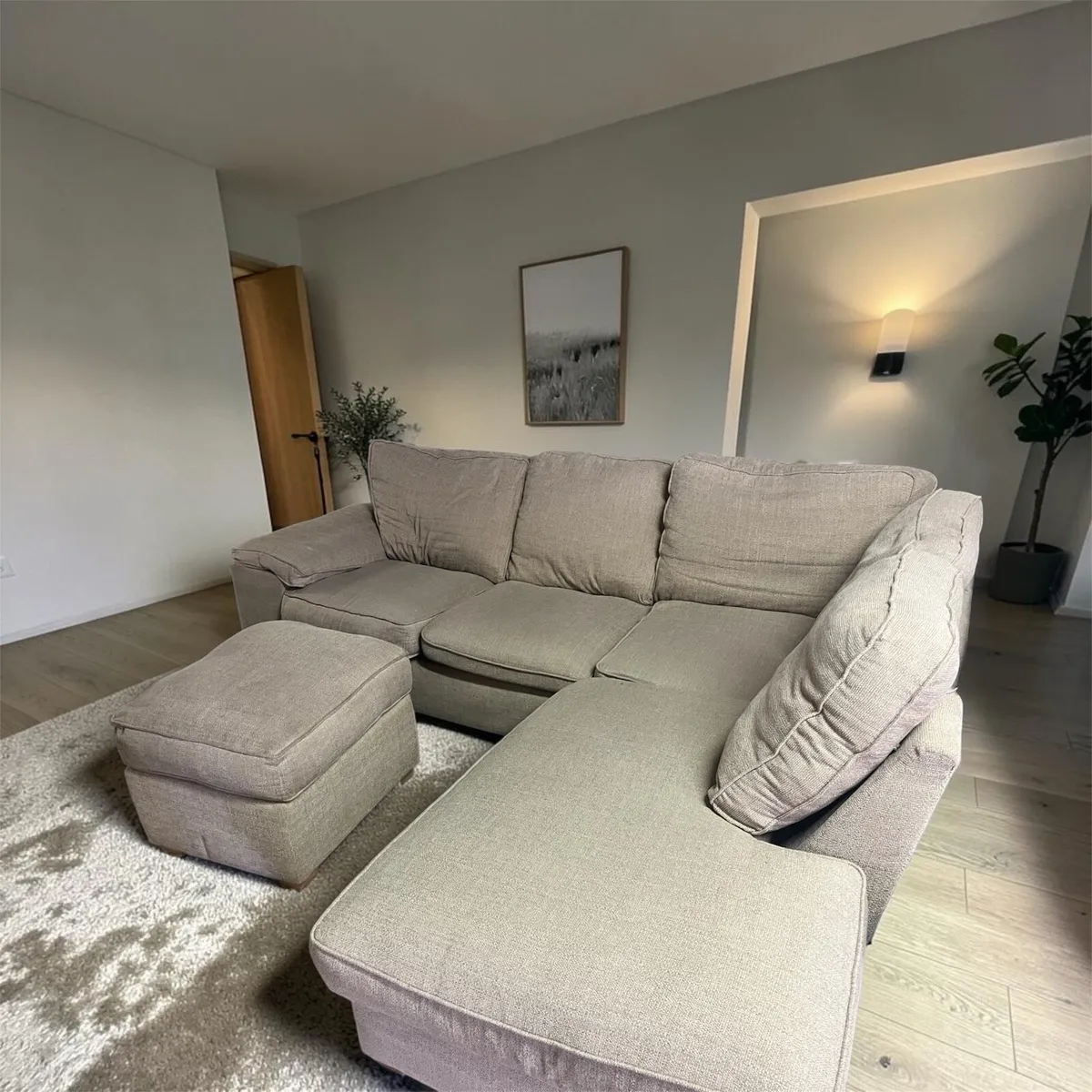 Beige corner sofa set L shaped - Image 1