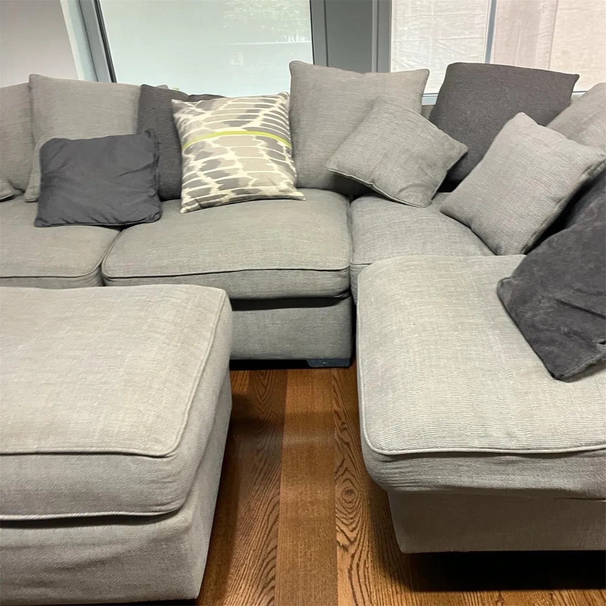Grey corner sofa with matching footstool - Image 3