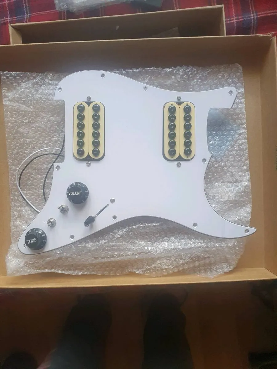 New strat loaded pickguard - Image 1