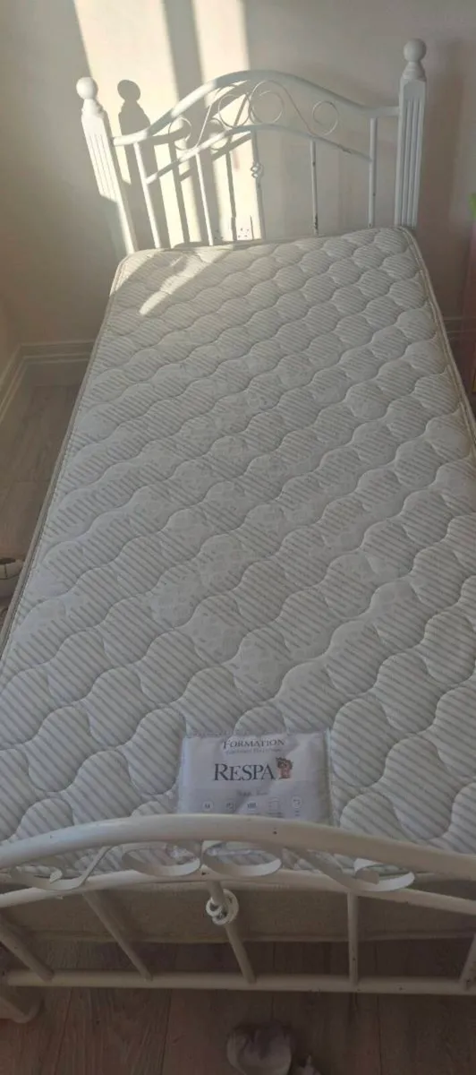 Single bed - Image 4