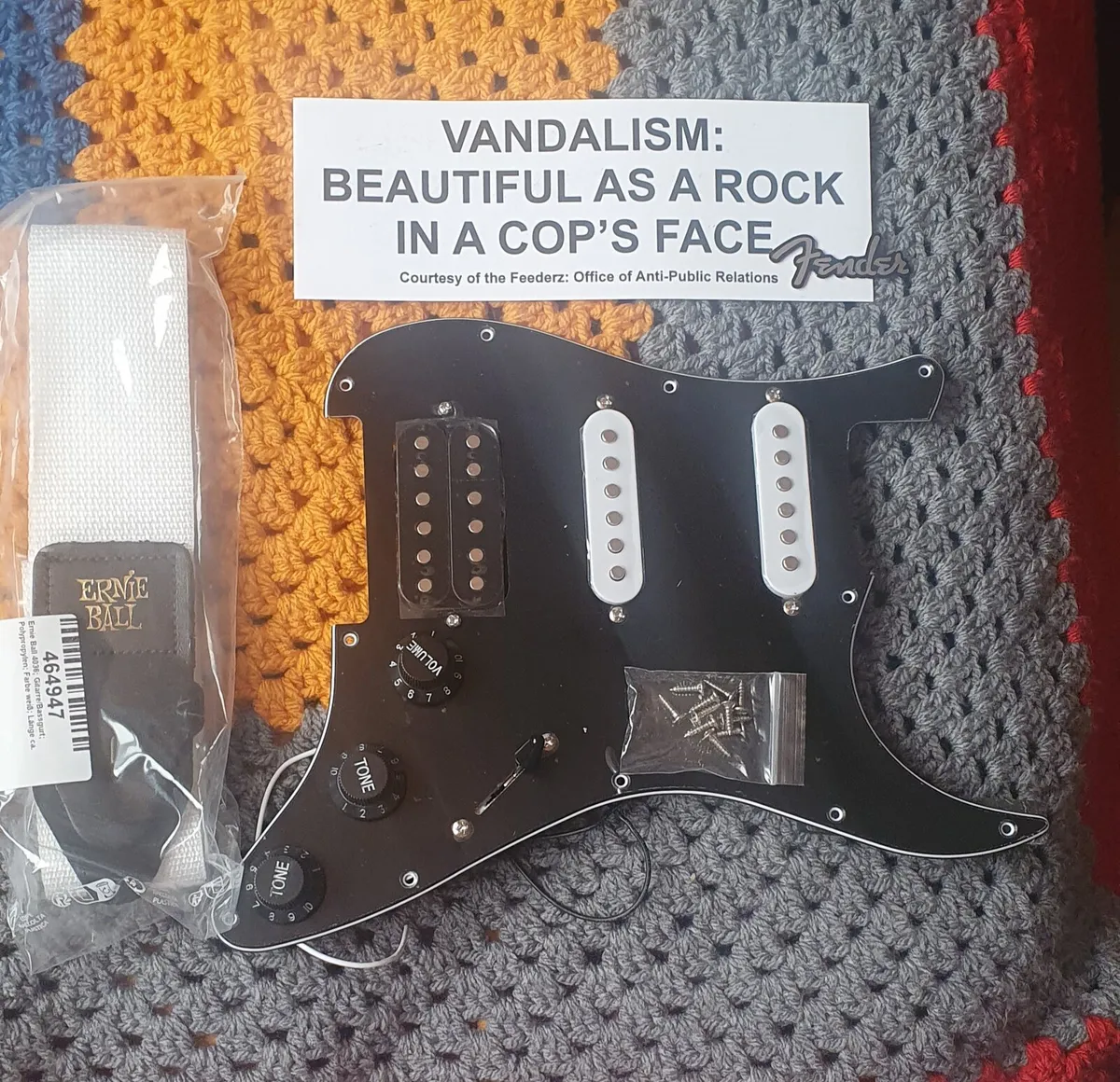 Vandalism Strat loaded pickguard kit - Image 1
