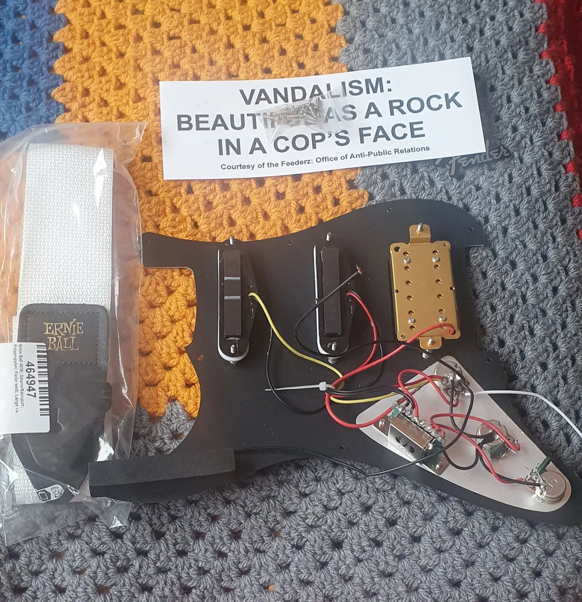 Vandalism Strat loaded pickguard kit - Image 3