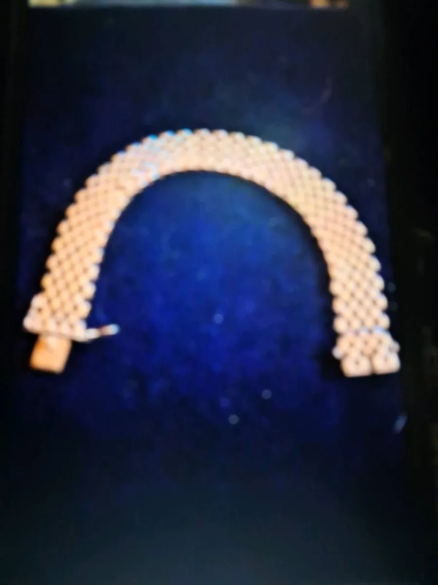 Nice collection of items something for every one - Image 2