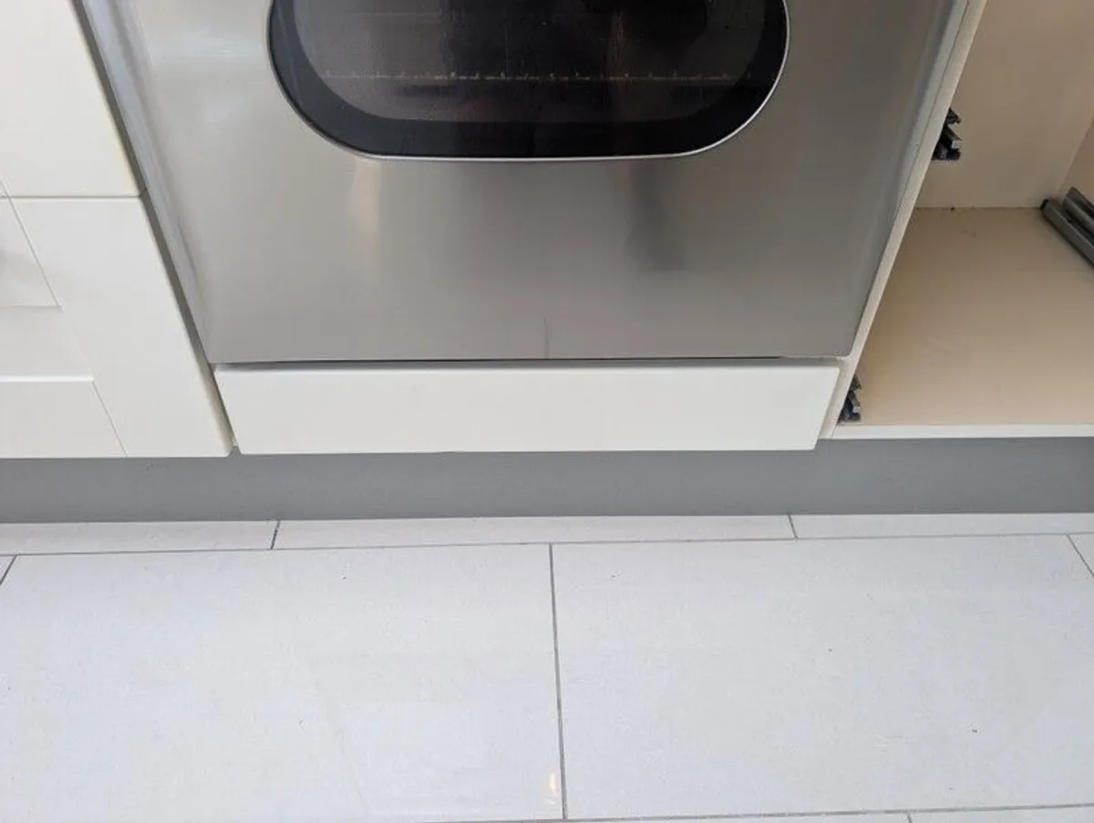 Xanussi Fan Oven for sale - Image 4