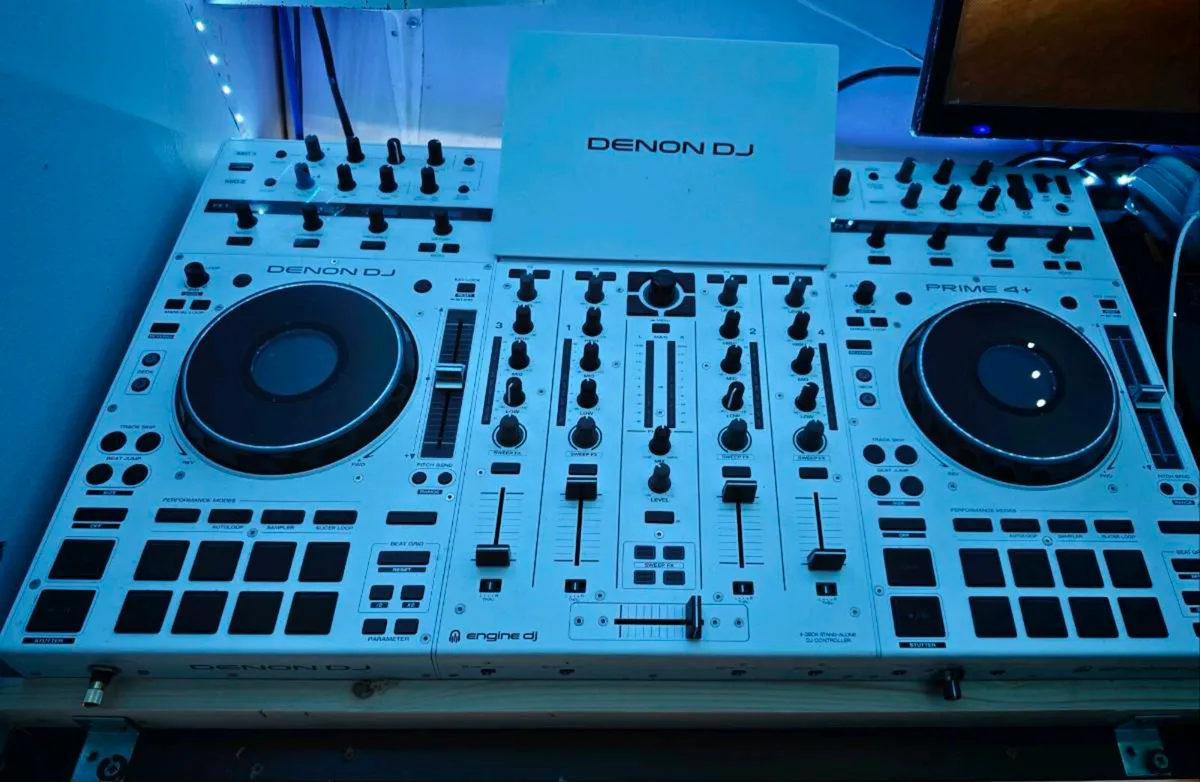 Denon prime 4 plus - Image 1
