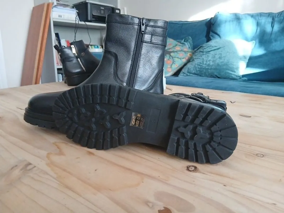 Shoes - Image 2