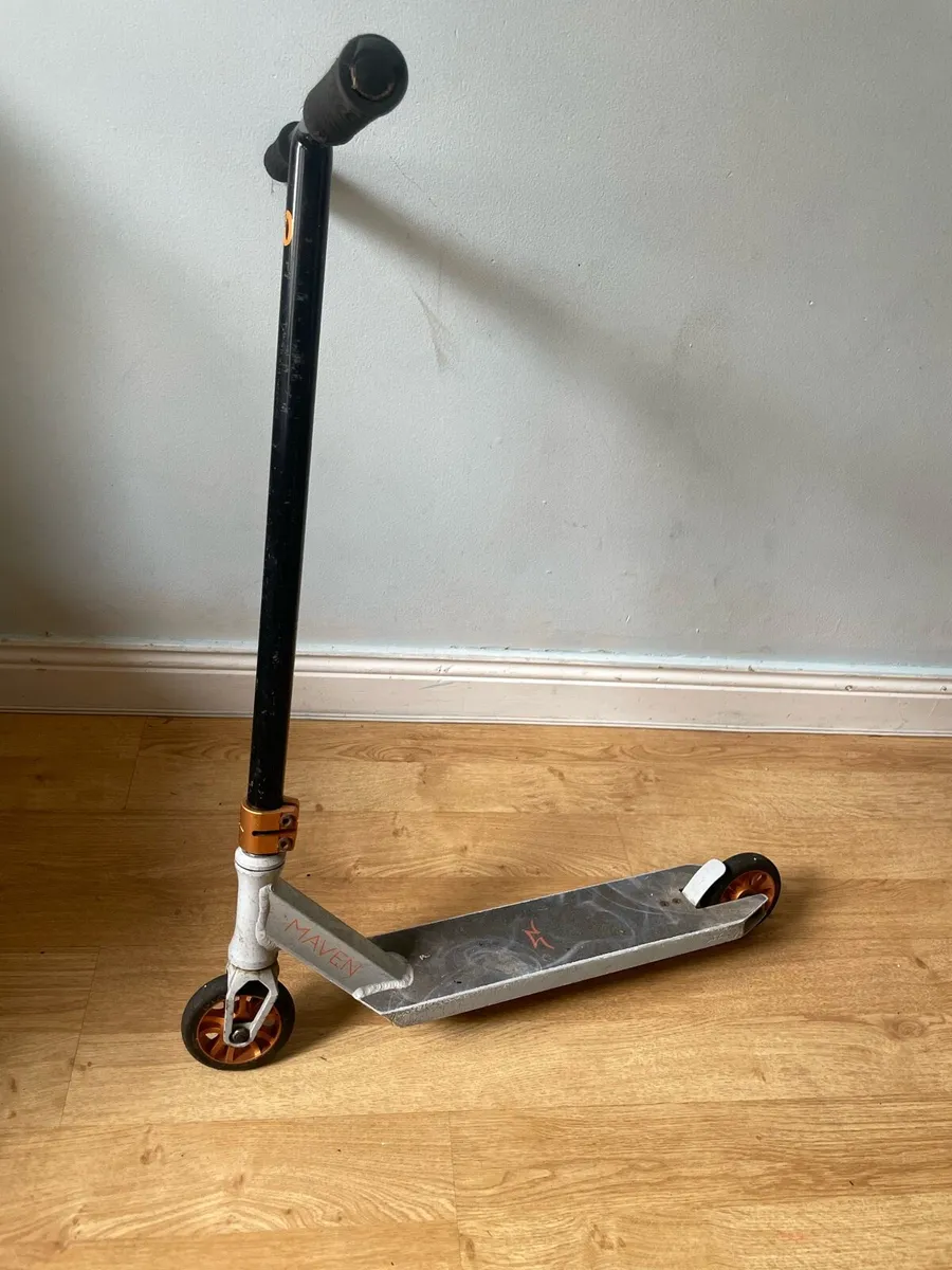 Scooter / skateboard - Image 2
