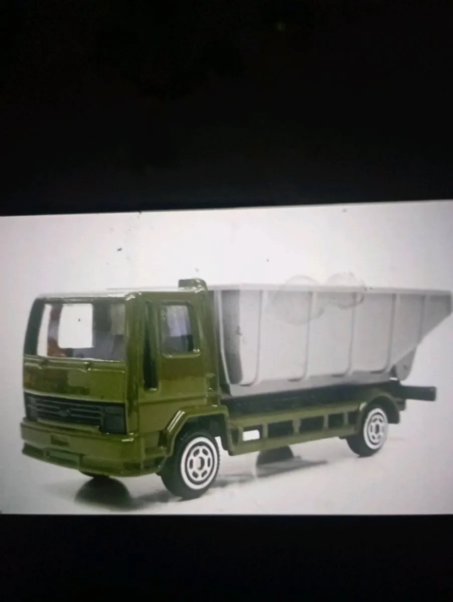 CORGI 10cmLOMG DIE-CAST FORD TIPPER TRUCK - Image 4