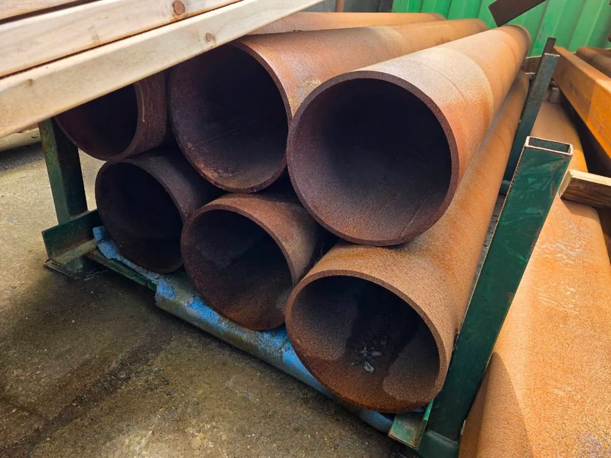 Steel box section 200x200mm - Image 2