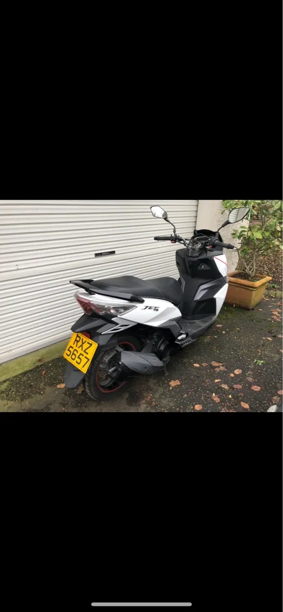 2022  SYM 125cc Scooter - Image 2