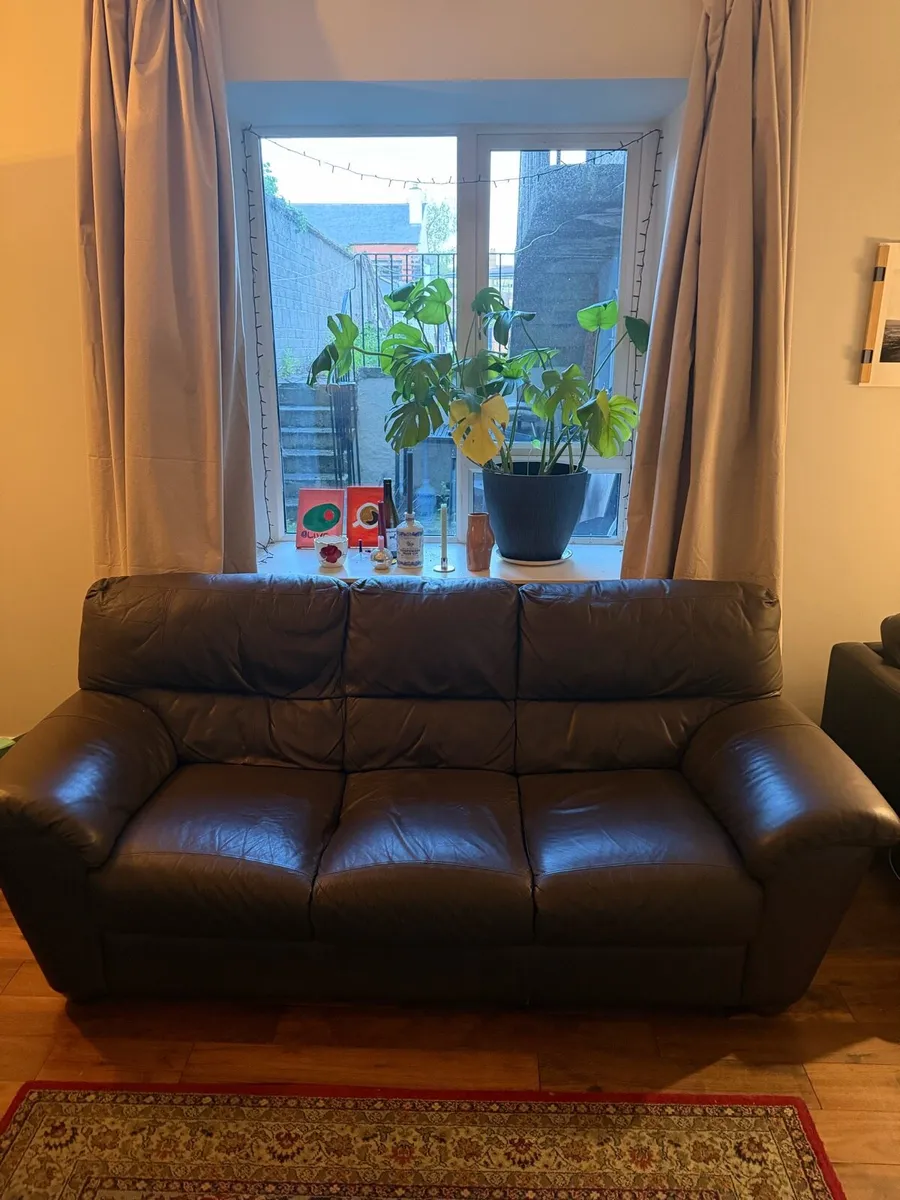 3 seater brown leather couch - Image 4