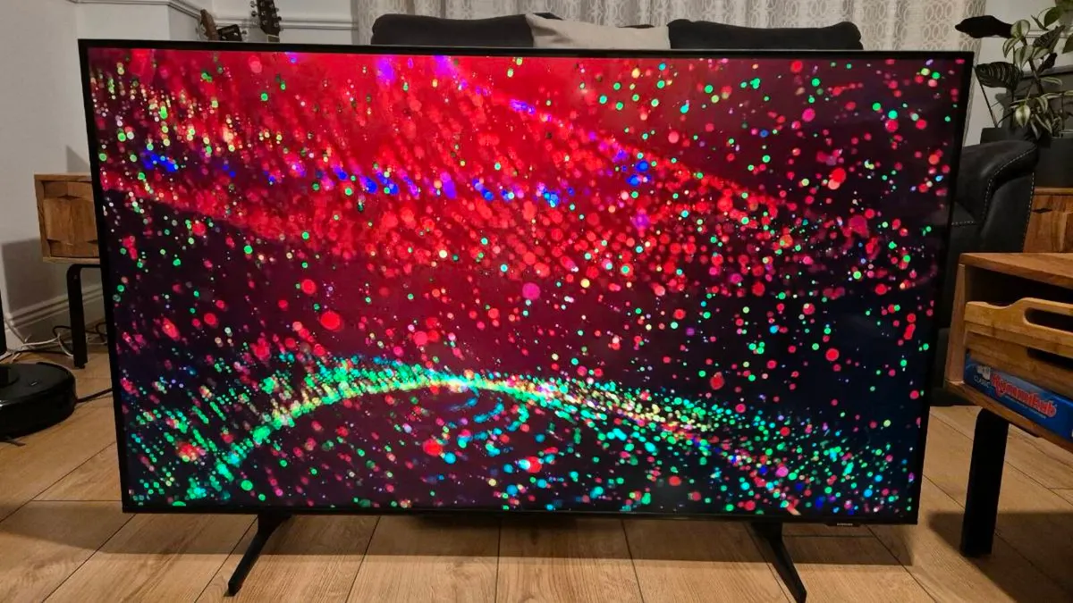 Samsung 50" 8-Series Crystal UHD 4K Smart TV - Image 2