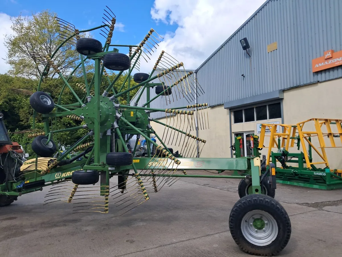 Krone TC 880 Plus Rake - Image 3