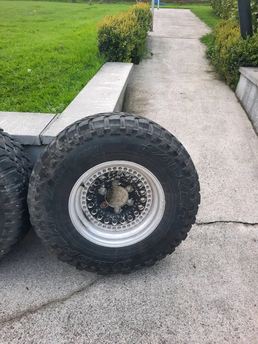 Pajero mk2 alloys - Image 2