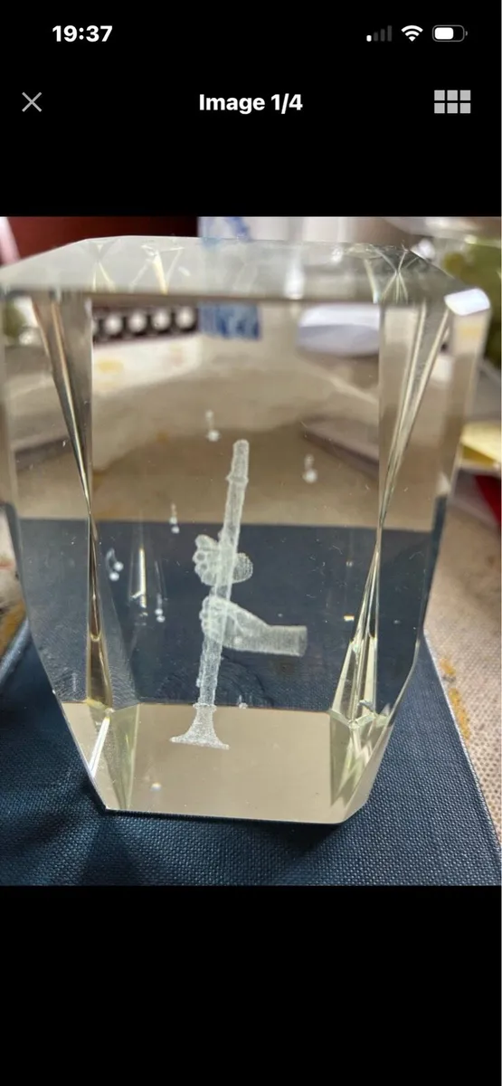 3D Enscribed Glass Clarinet Player - Image 1