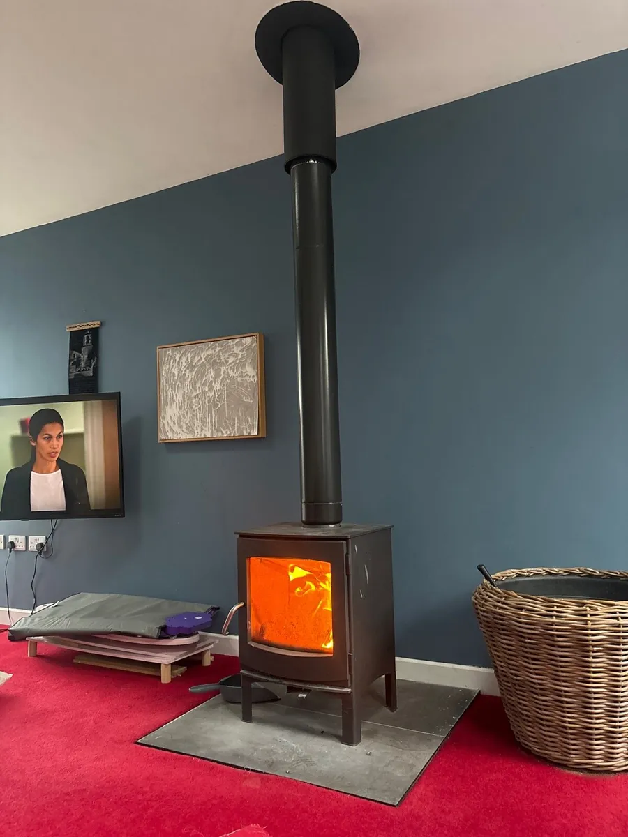 Stove - Image 1