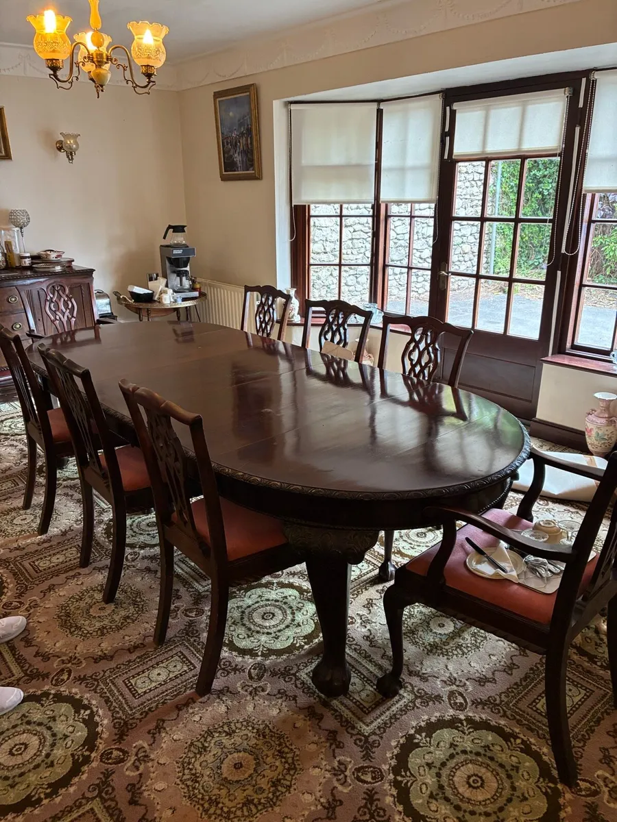 Dining room furniture - Image 1