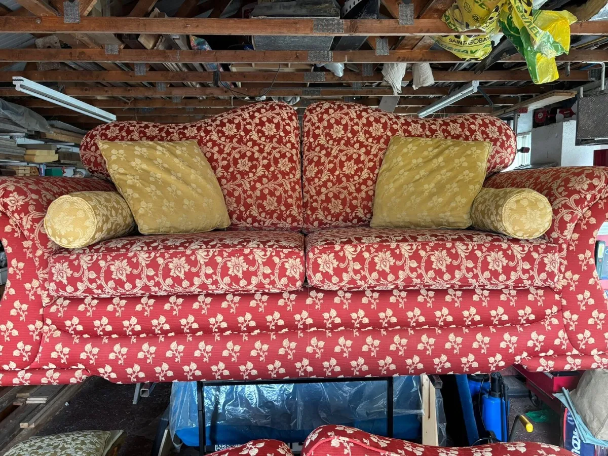 Suite 3:2:1 plus foot-stool - Image 2