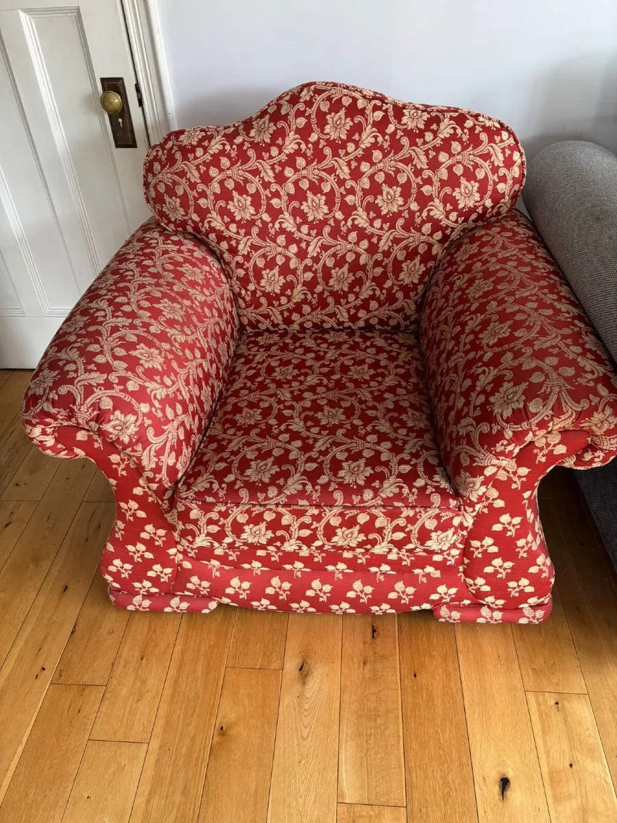Suite 3:2:1 plus foot-stool - Image 3