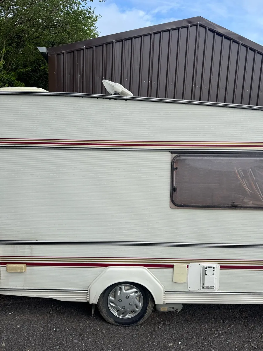Caravan - Image 2