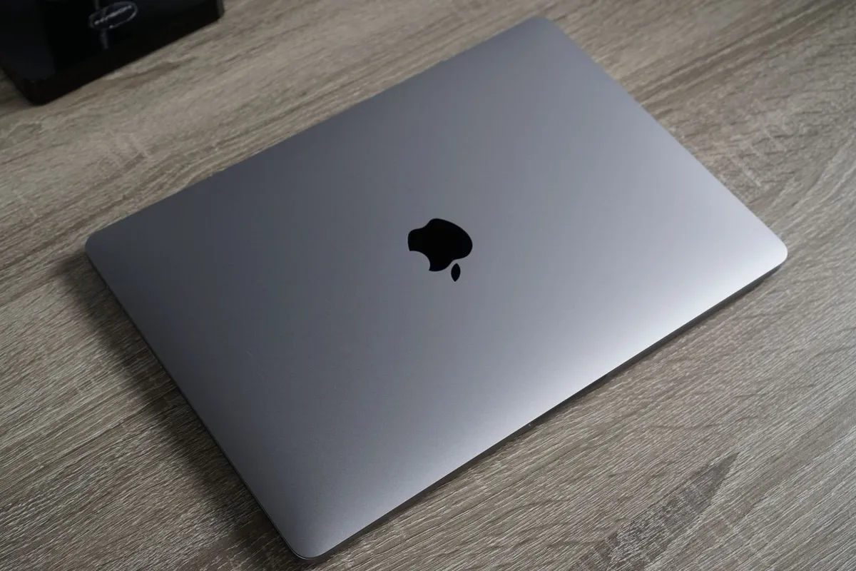 Apple MacBook Pro 13" 2020 | Apple M1 | 8GB | 256 - Image 4