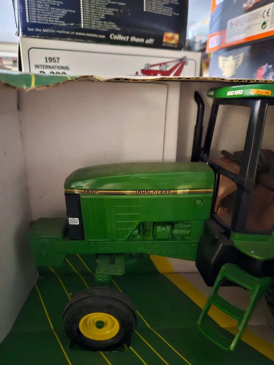 Britain's ERTL John Deere Tractor 1.16 - Image 2