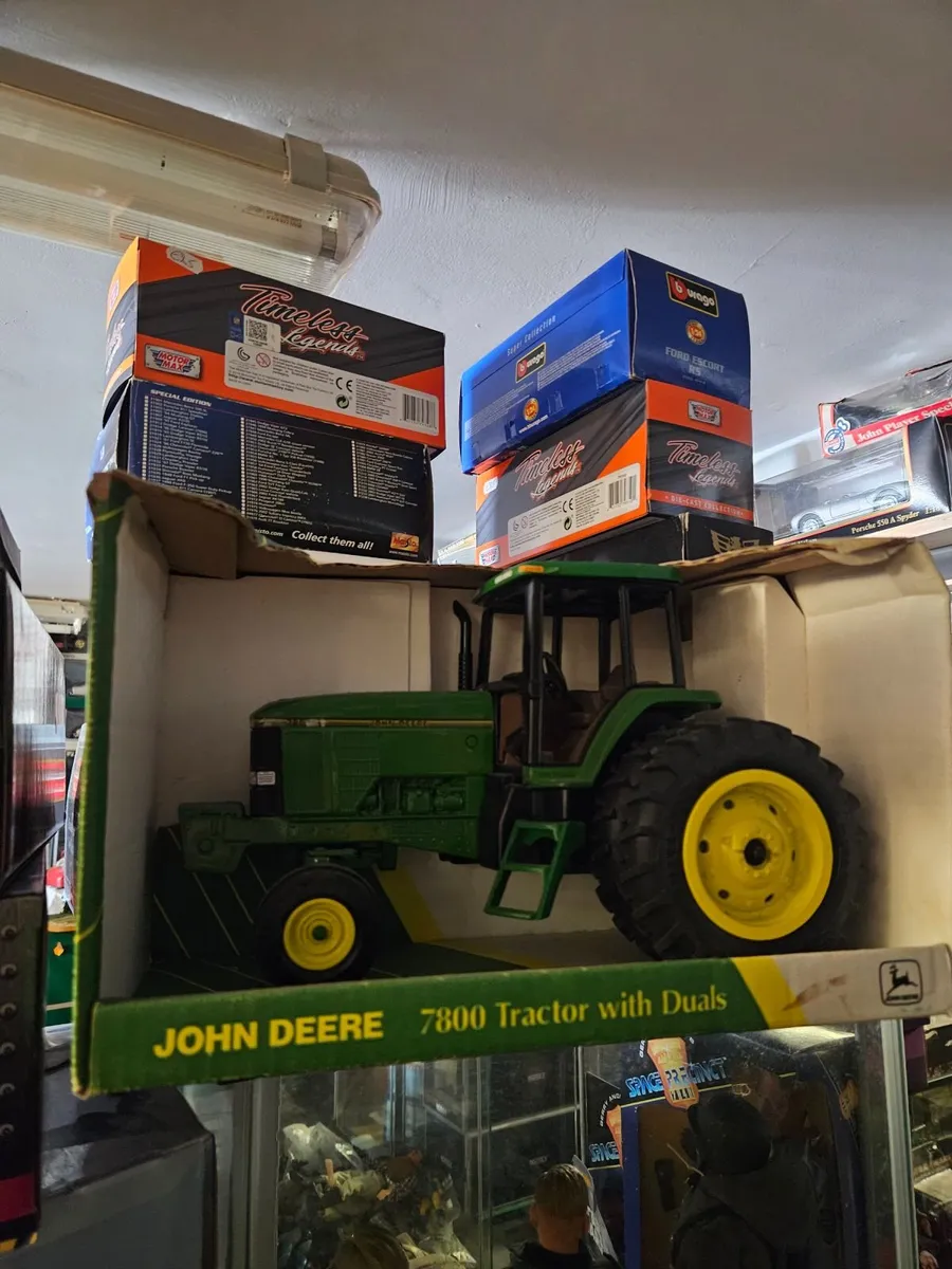 Britain's ERTL John Deere Tractor 1.16 - Image 1
