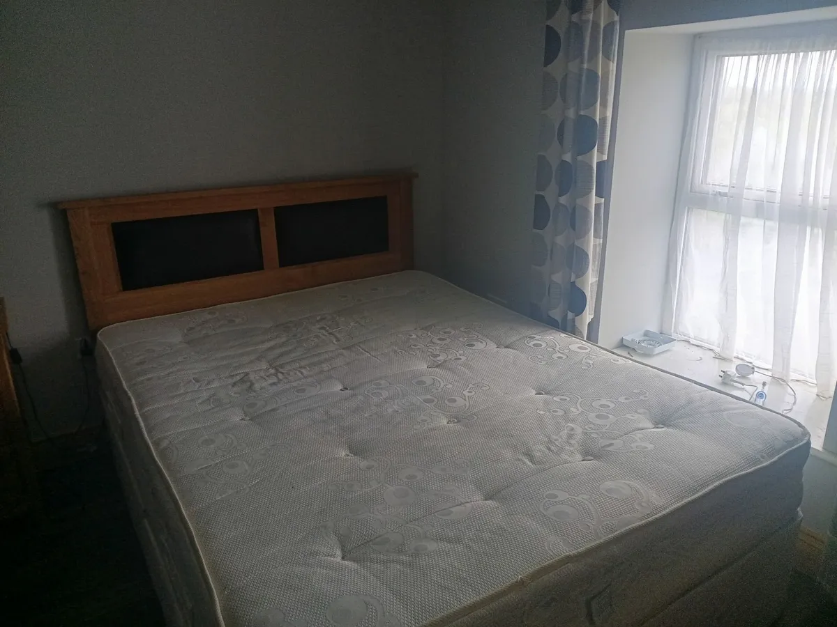 Kingsize bed - Image 2
