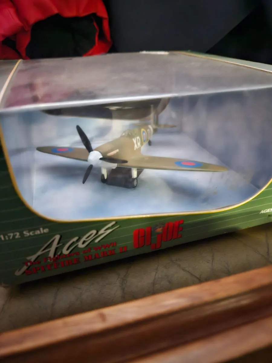 G I Joe British WW2 Spitfire - Image 2