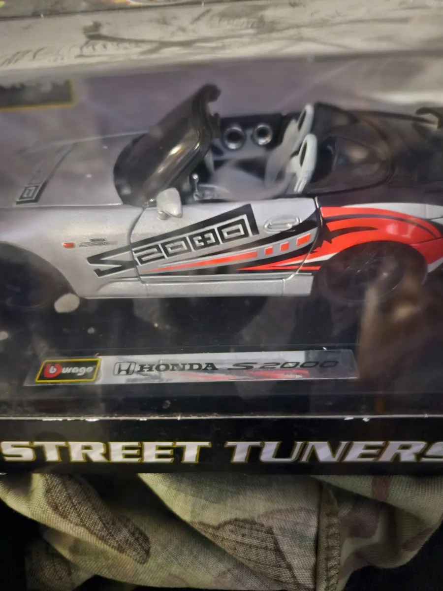 Corgi Burago Street Tuners Honda S 2000 1.24 - Image 2