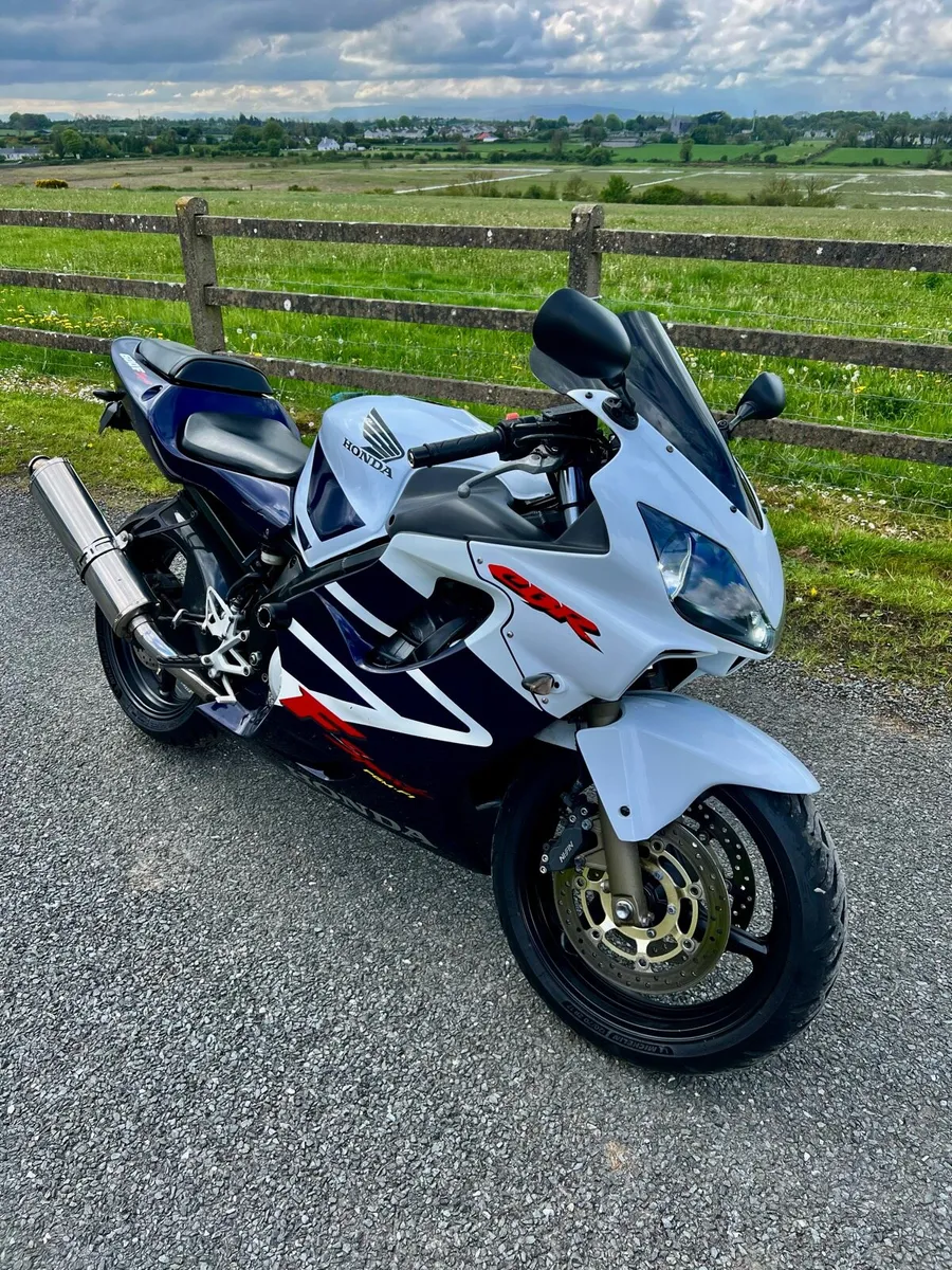 Honda cbr600 f4i sport - Image 2