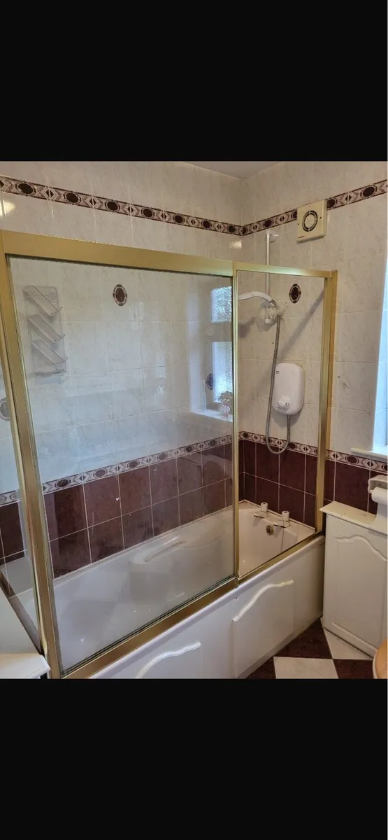 Shower enclosure - Image 2