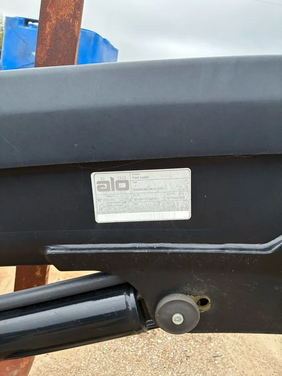 Quicke loader brackets - Image 2