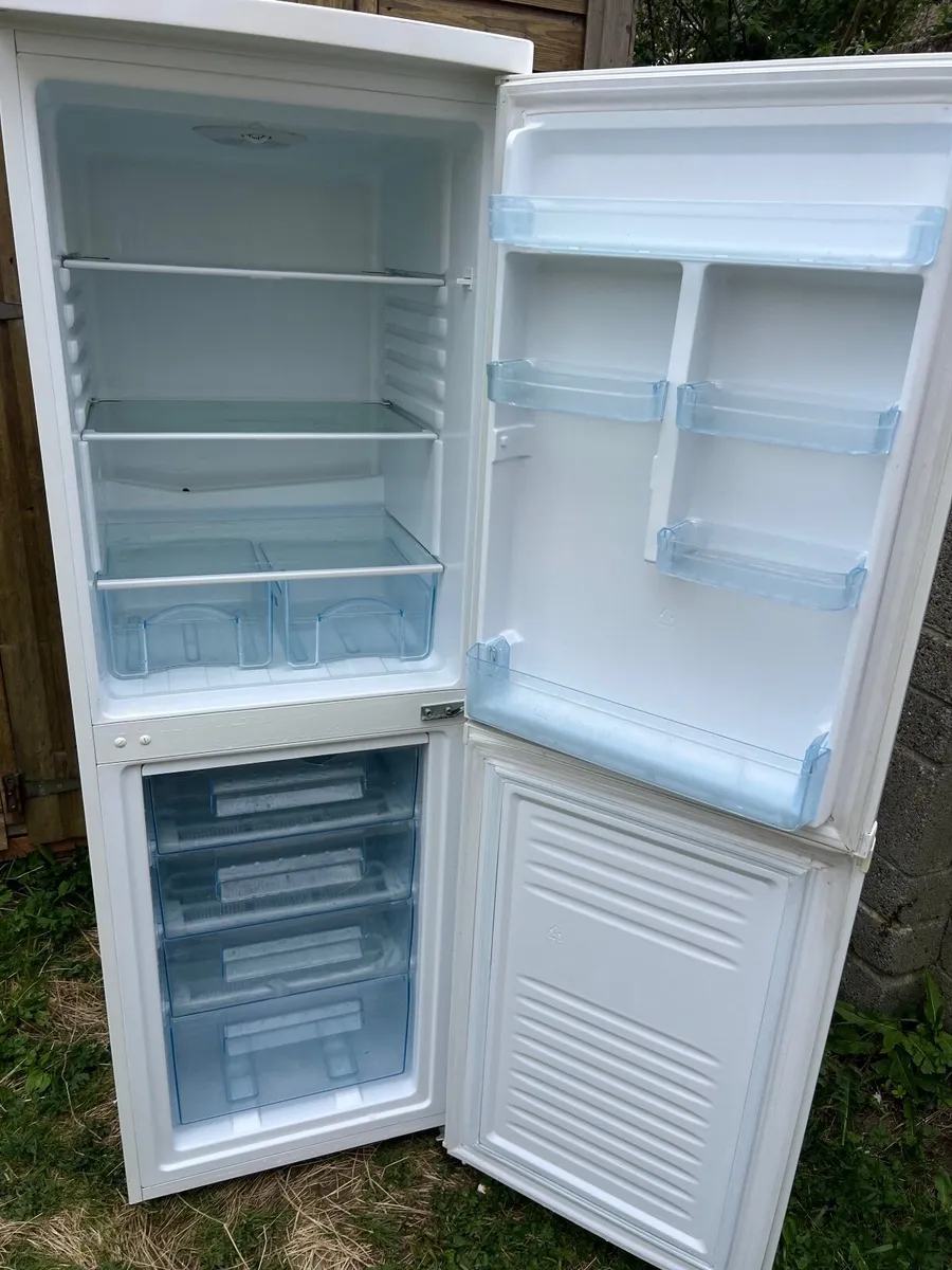 Fridge freezer - Image 4