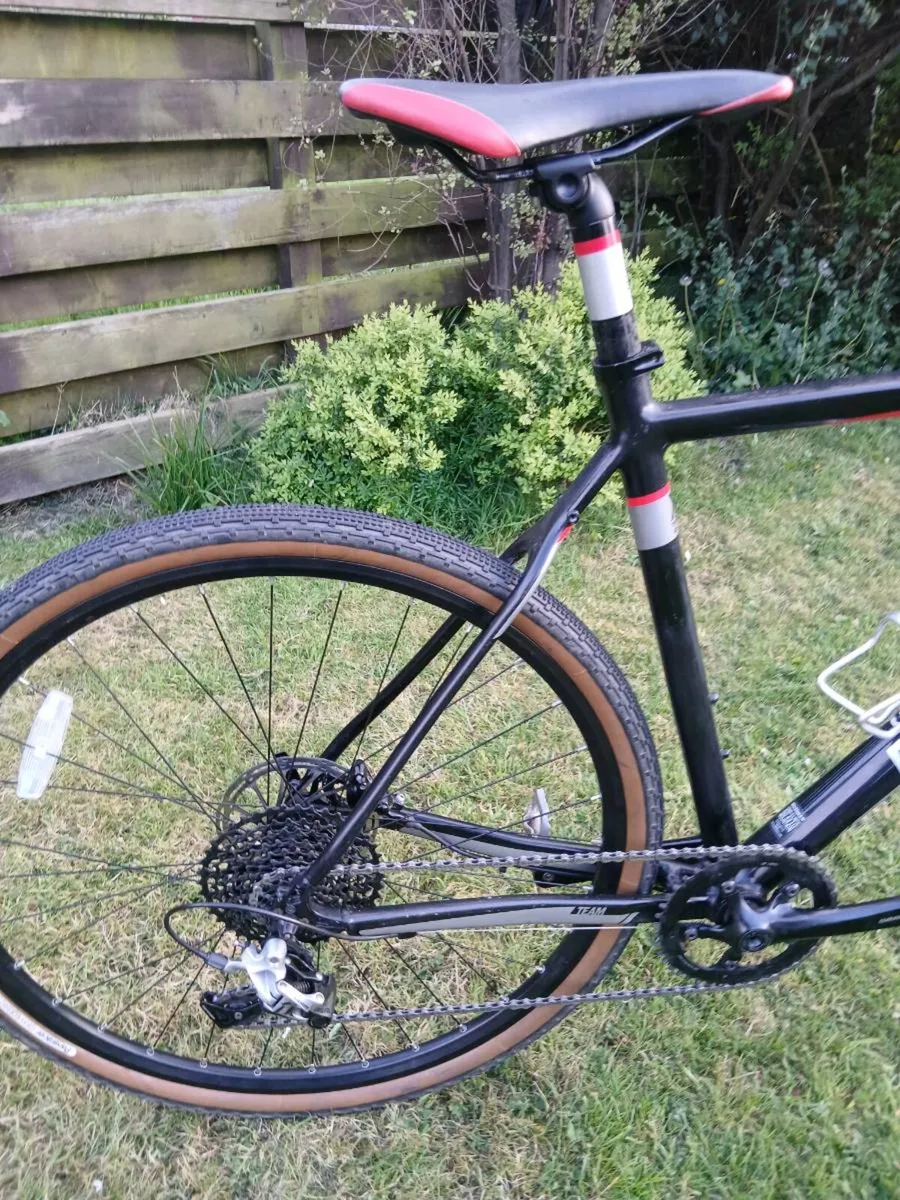 Gravel bike Boardman team - Image 4