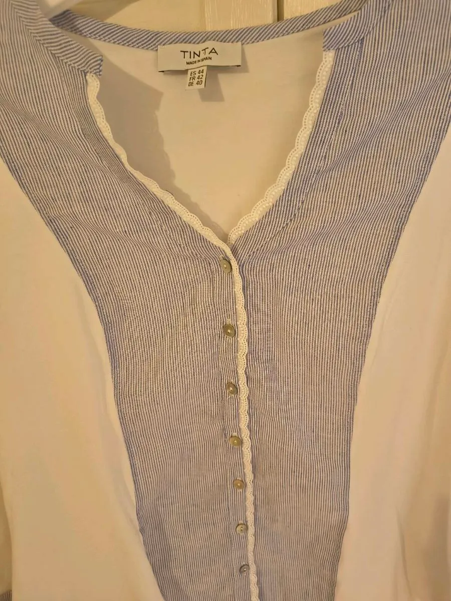 White top/blouse - Image 3