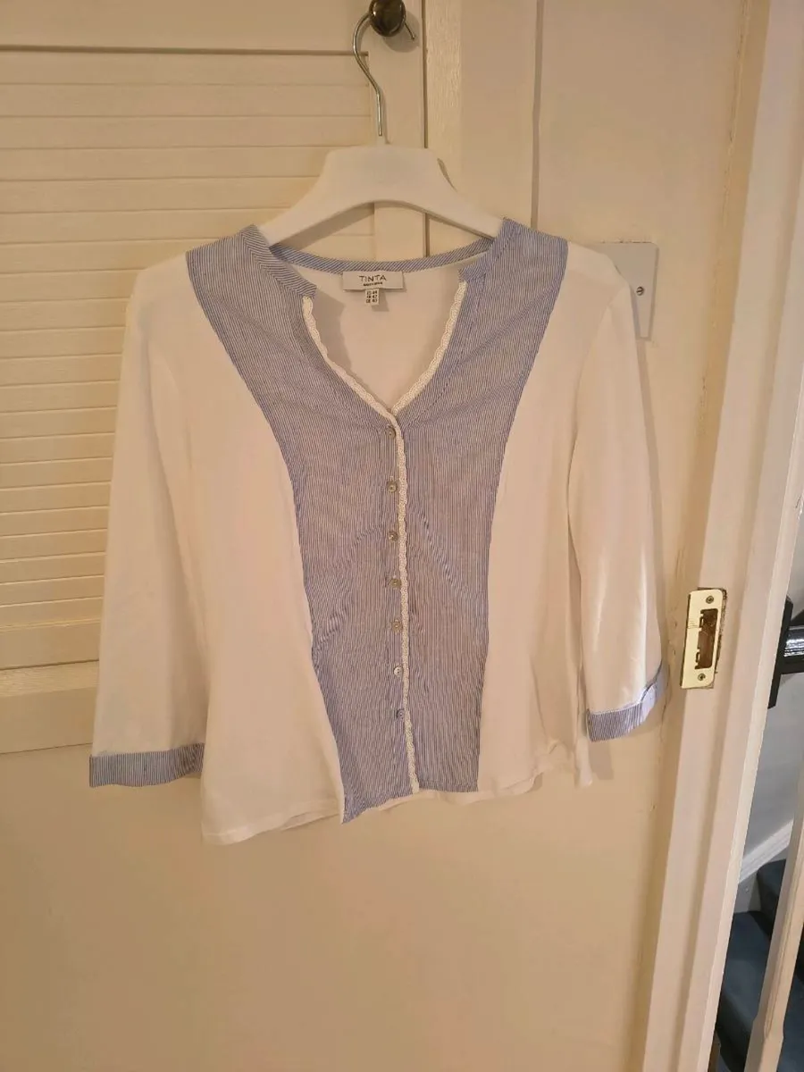 White top/blouse - Image 1