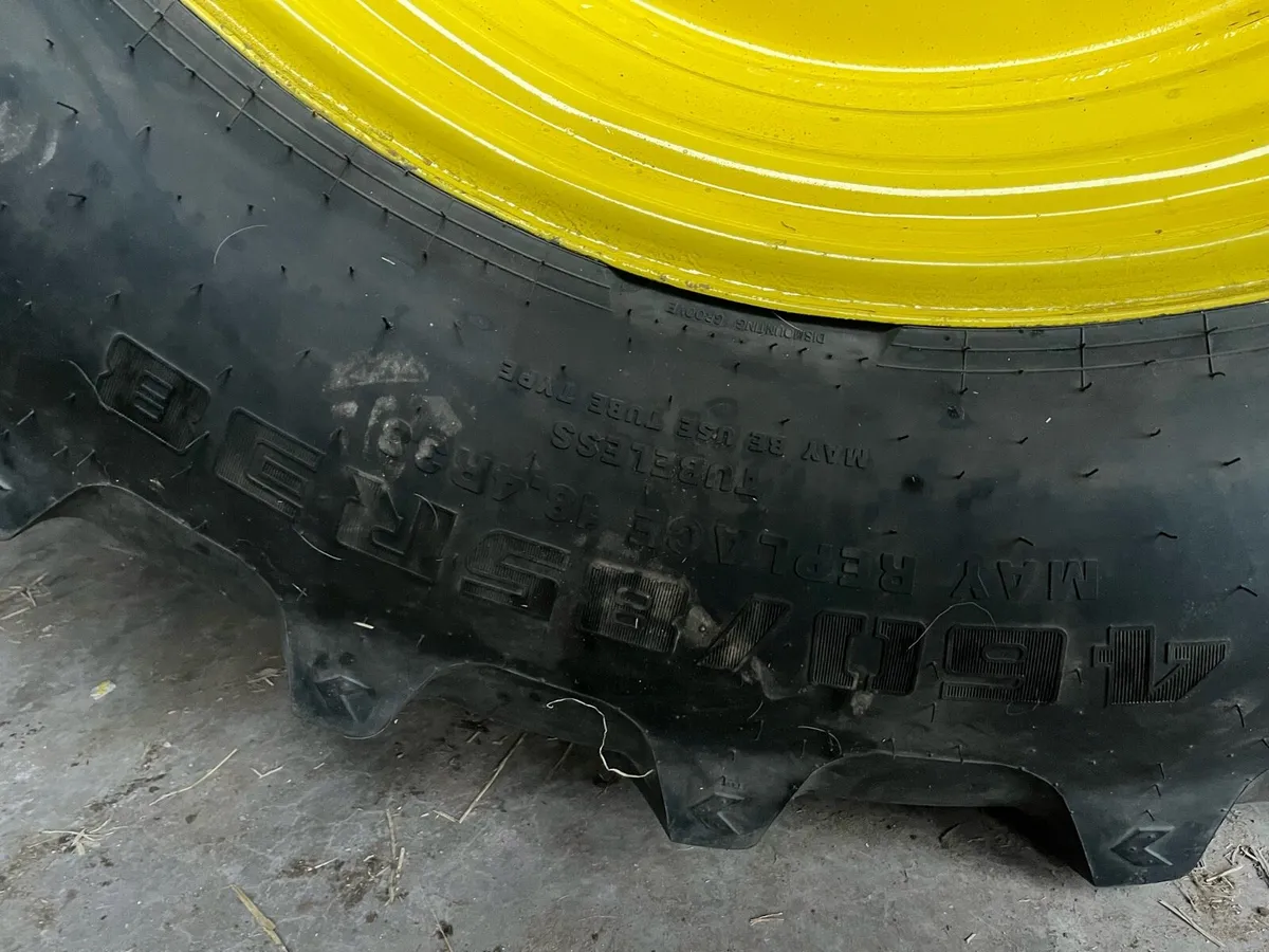 John Deere tyres and rims - Image 2