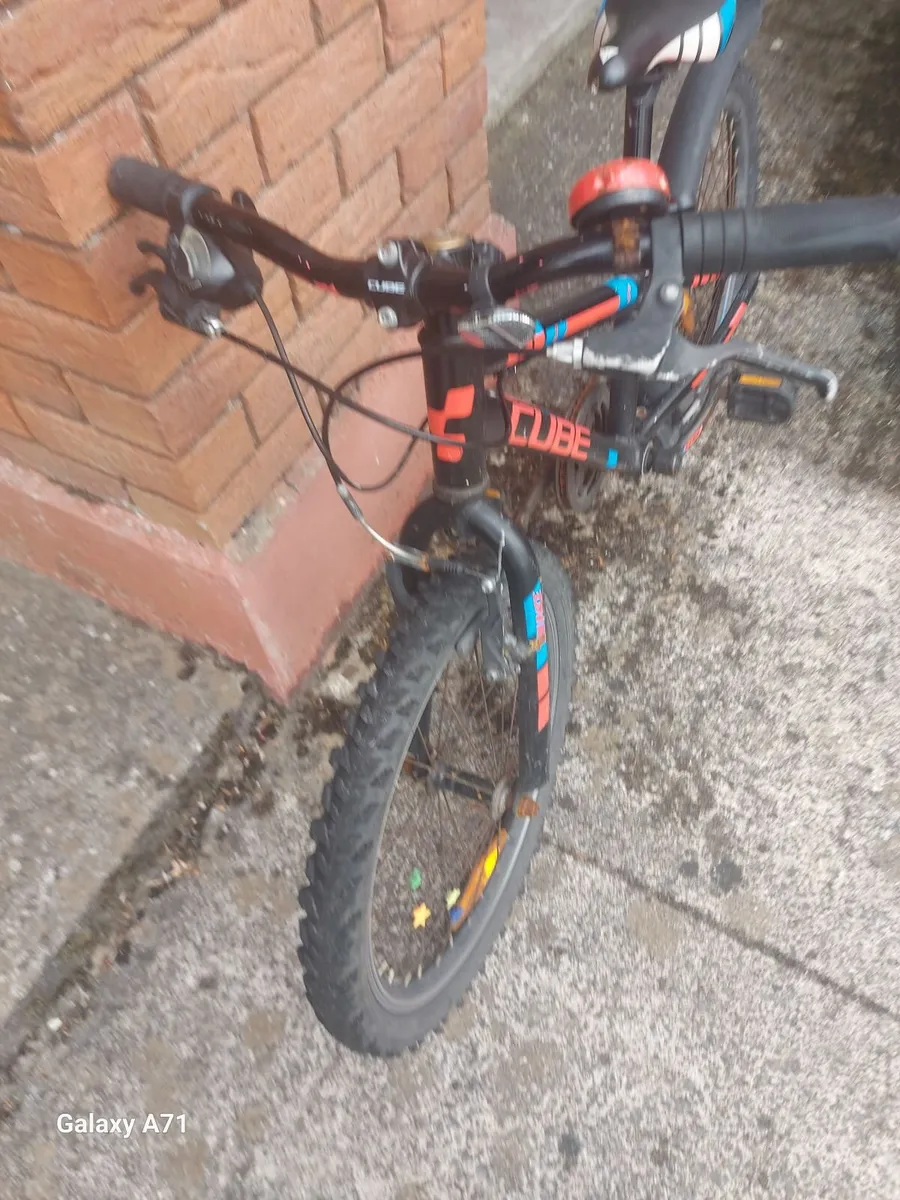 CUBE Kids Bicycle in excellent condition - Image 4