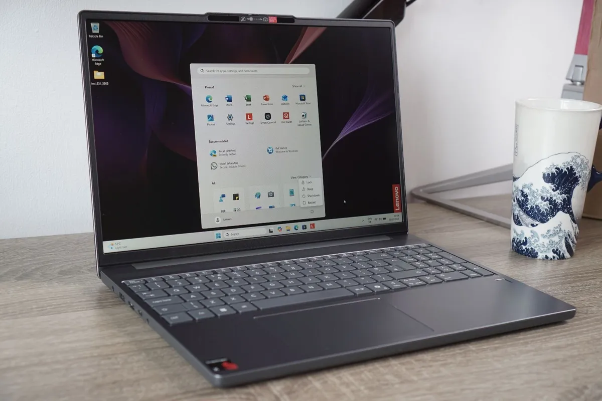 Lenovo IdeaPad Slim 3 15.3" | Snapdragon X | 16GB - Image 1