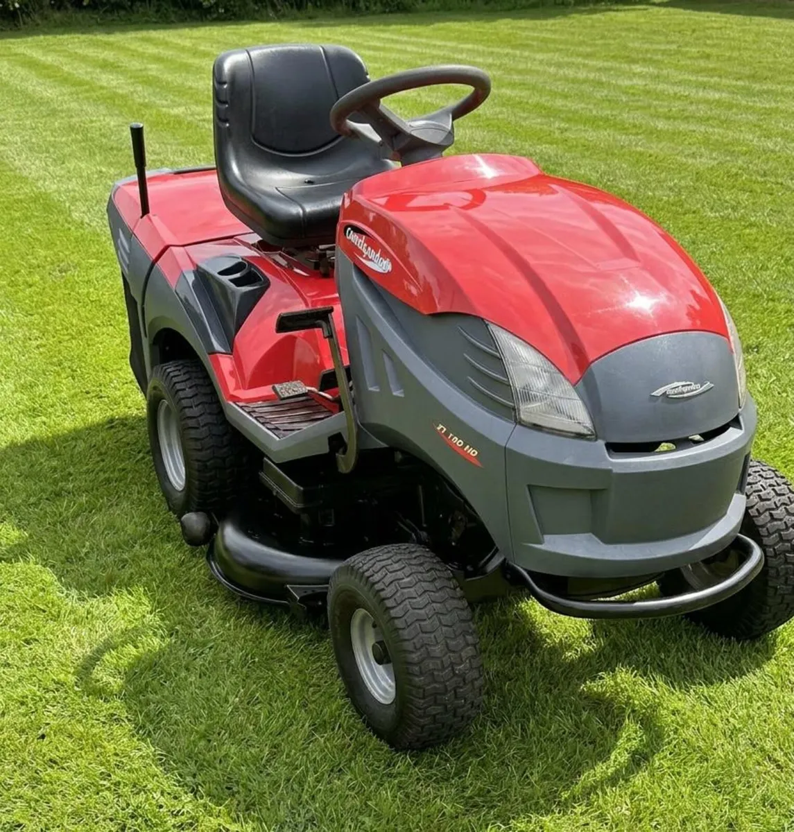 Castlegarden ride on lawnmower - Image 2